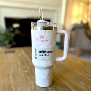Stanley Quencher Swirl 40oz H2.0 Flowstate Tumbler NEW!